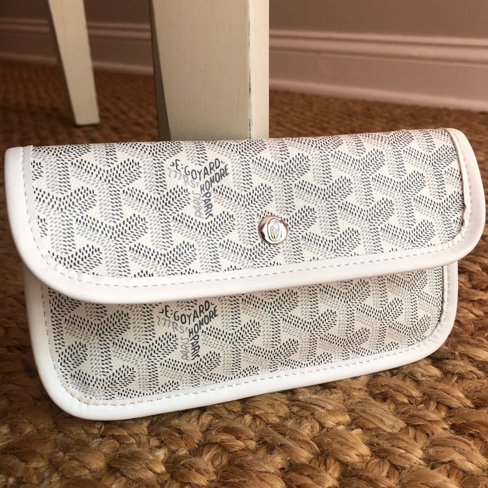 Goyard Paris: St. Louis Pouch Wallet with Removable Wrist Band - Picture 4 of 9